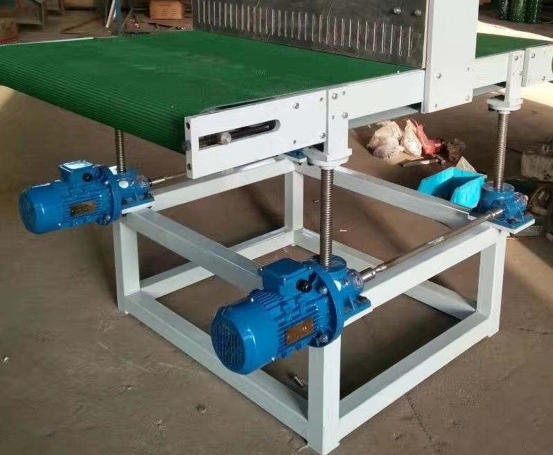 砂光機配套的廣西帶式輸送機.jpg 砂光機配套的廣西帶式輸送機.jpg