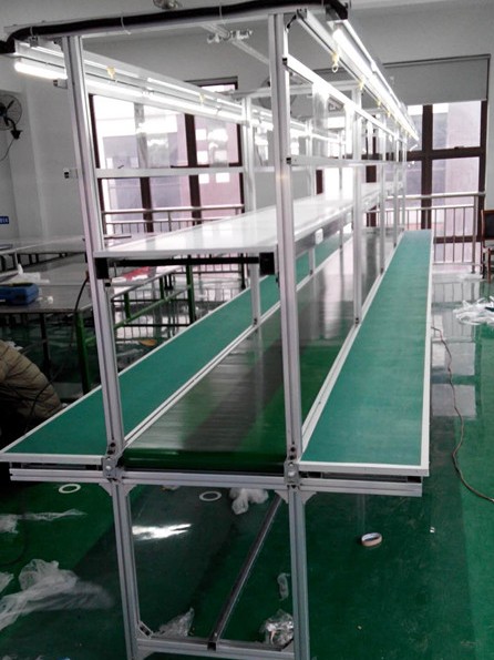 流水線工作臺.jpg 流水線工作臺.jpg